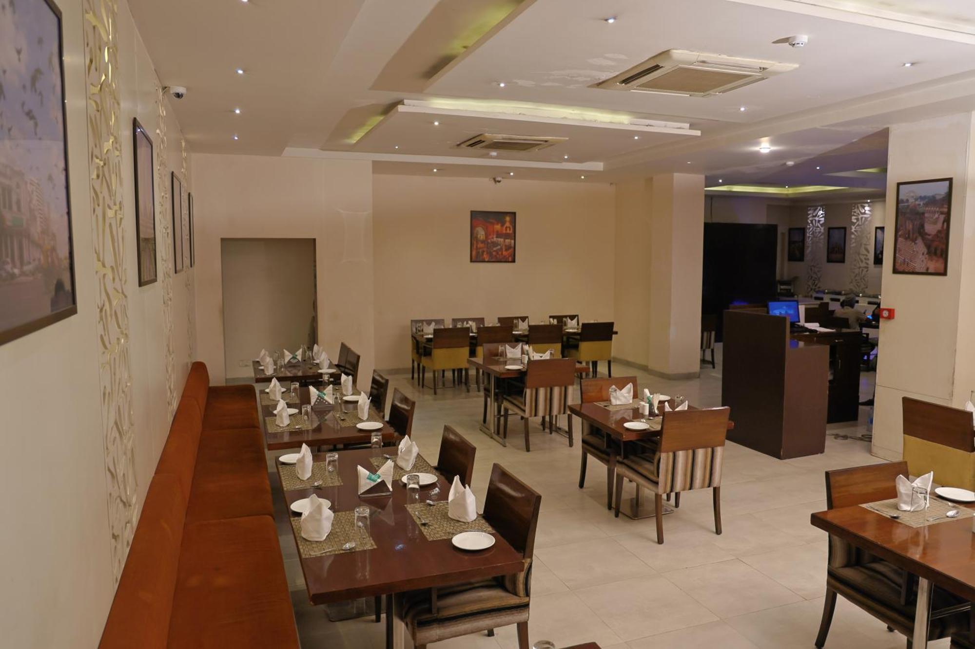 Le Roi Hotel